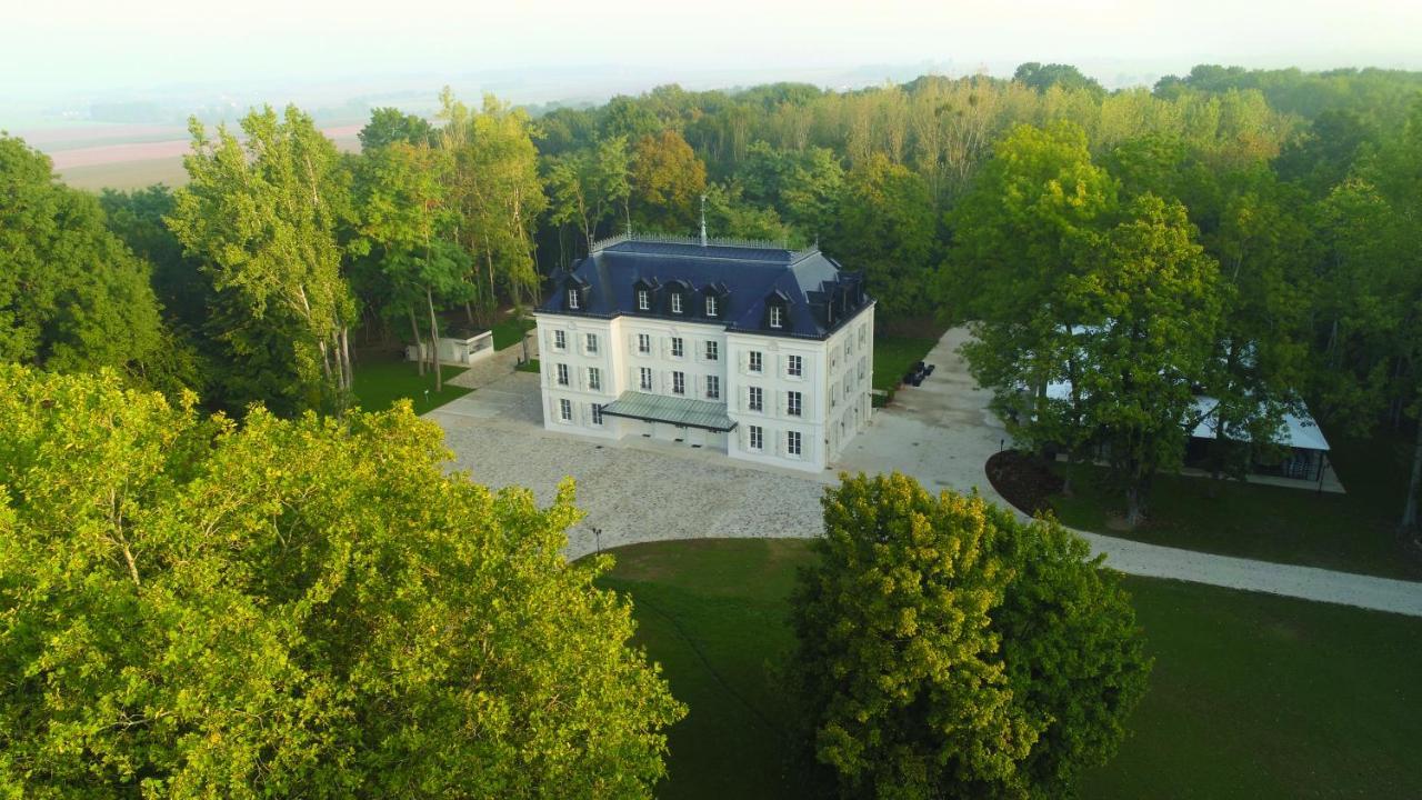 Chateau Des Hauts De Provins Hotel Champcenest Exterior foto